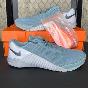 nike metcon 5 ocean cube